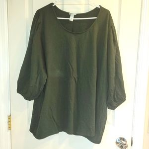 Ava & Viv 3/4 aleeve green solid top. Elastic sleeve.  Size 4X